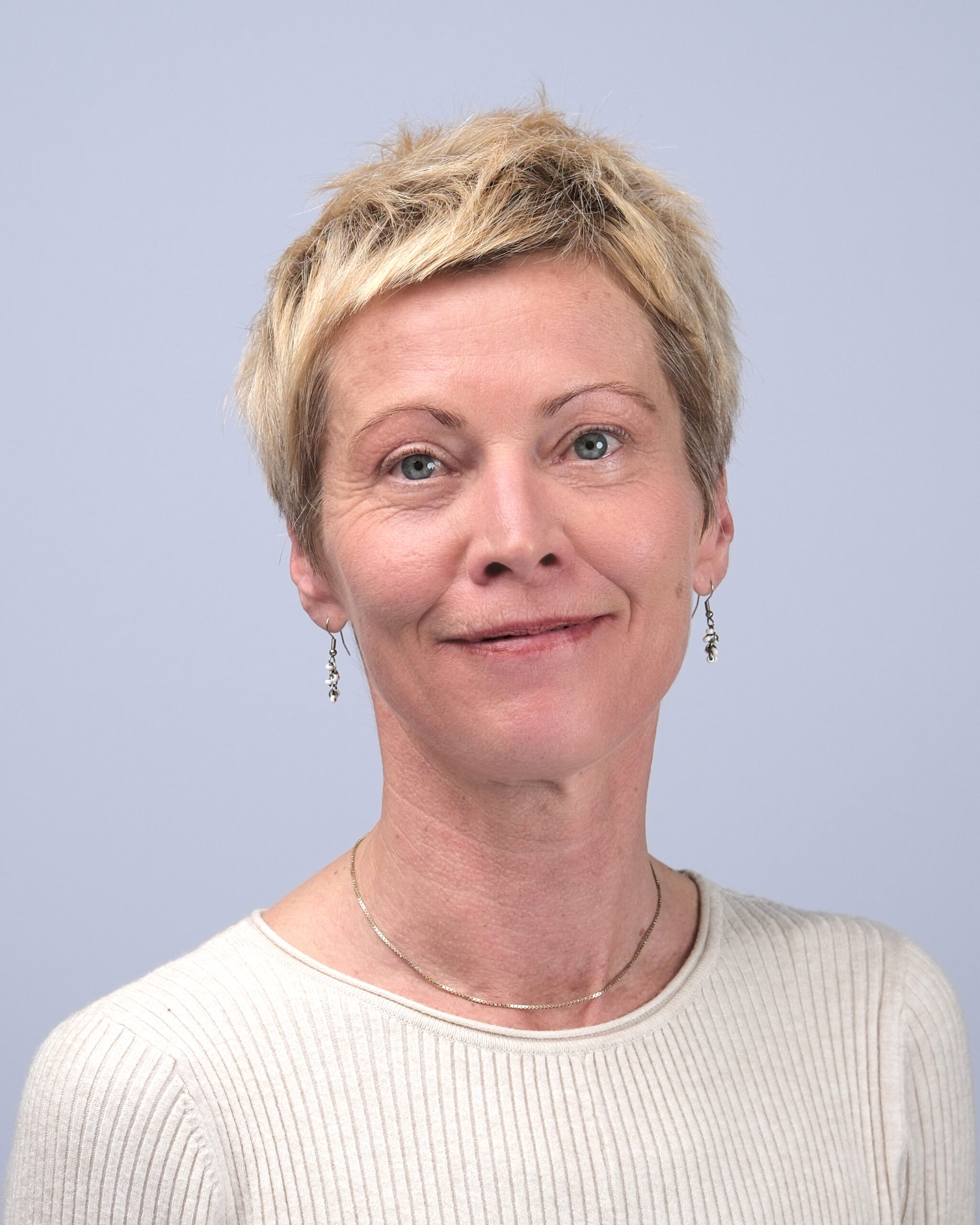 Anne Wolf